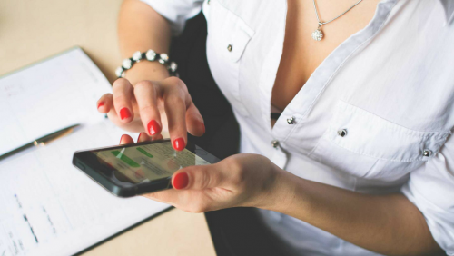 Nem mindegy, hogy online vagy személyesen lát meg először!